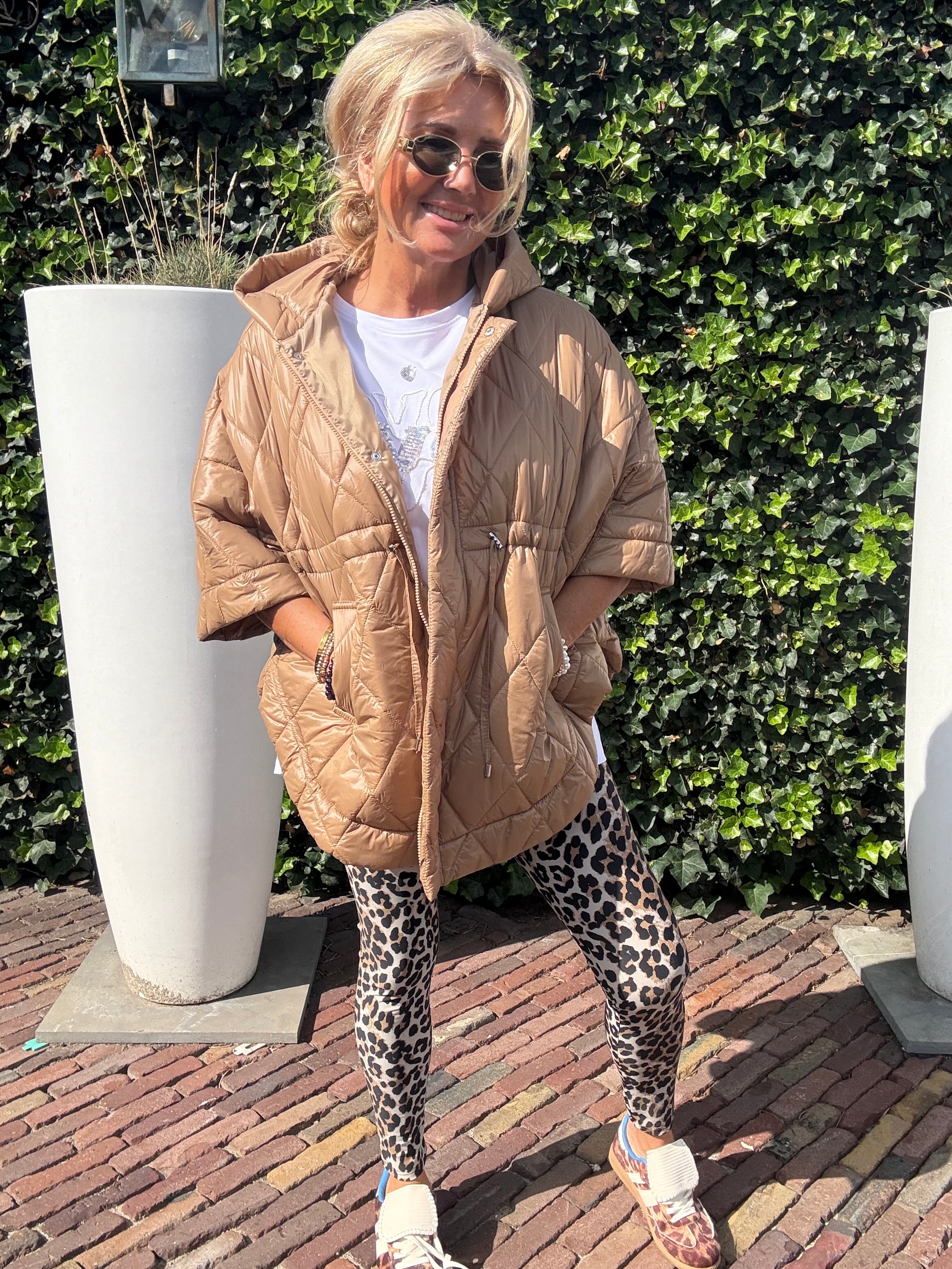 Bodywarmer Puffy Cape Camel